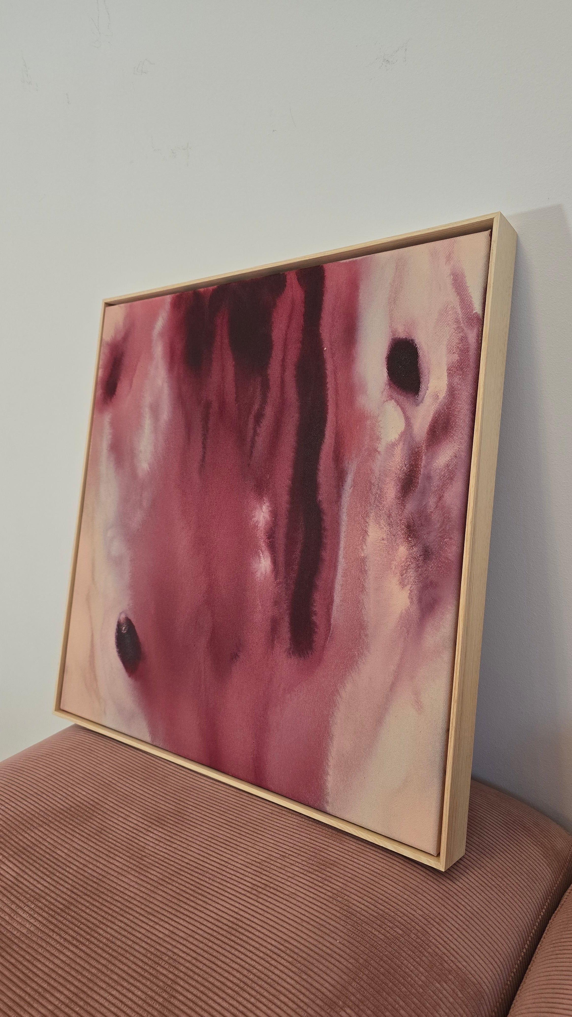 Crimson Descent · 60 × 60 cm