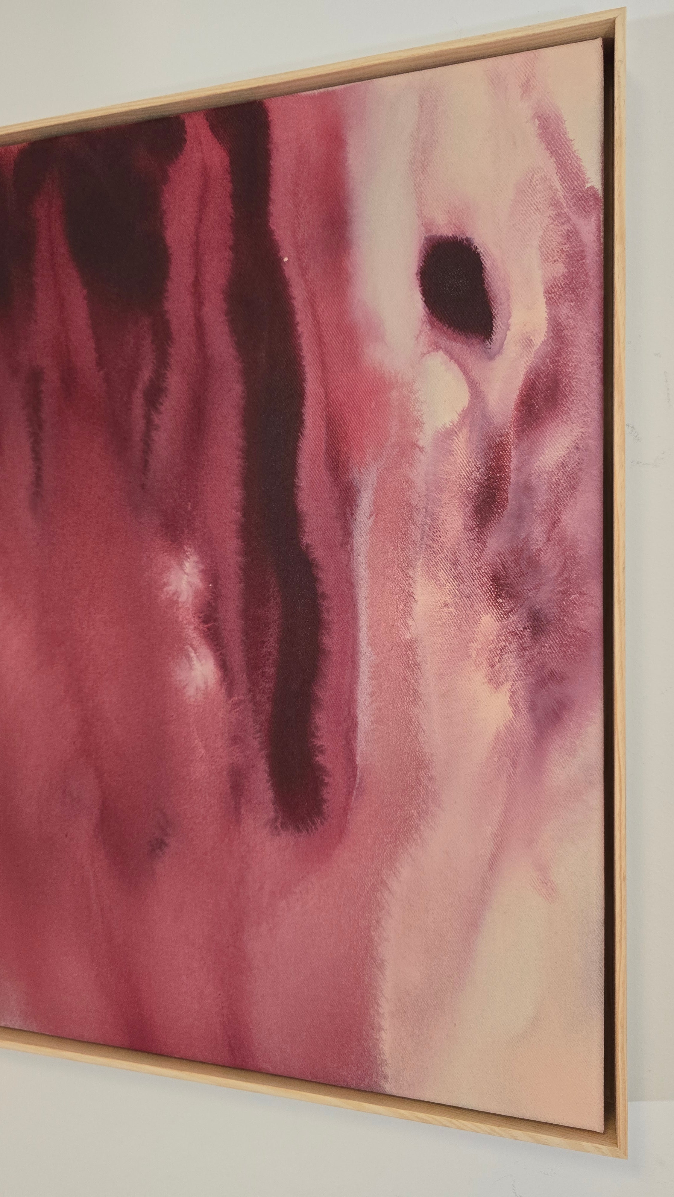 Crimson Descent · 60 × 60 cm