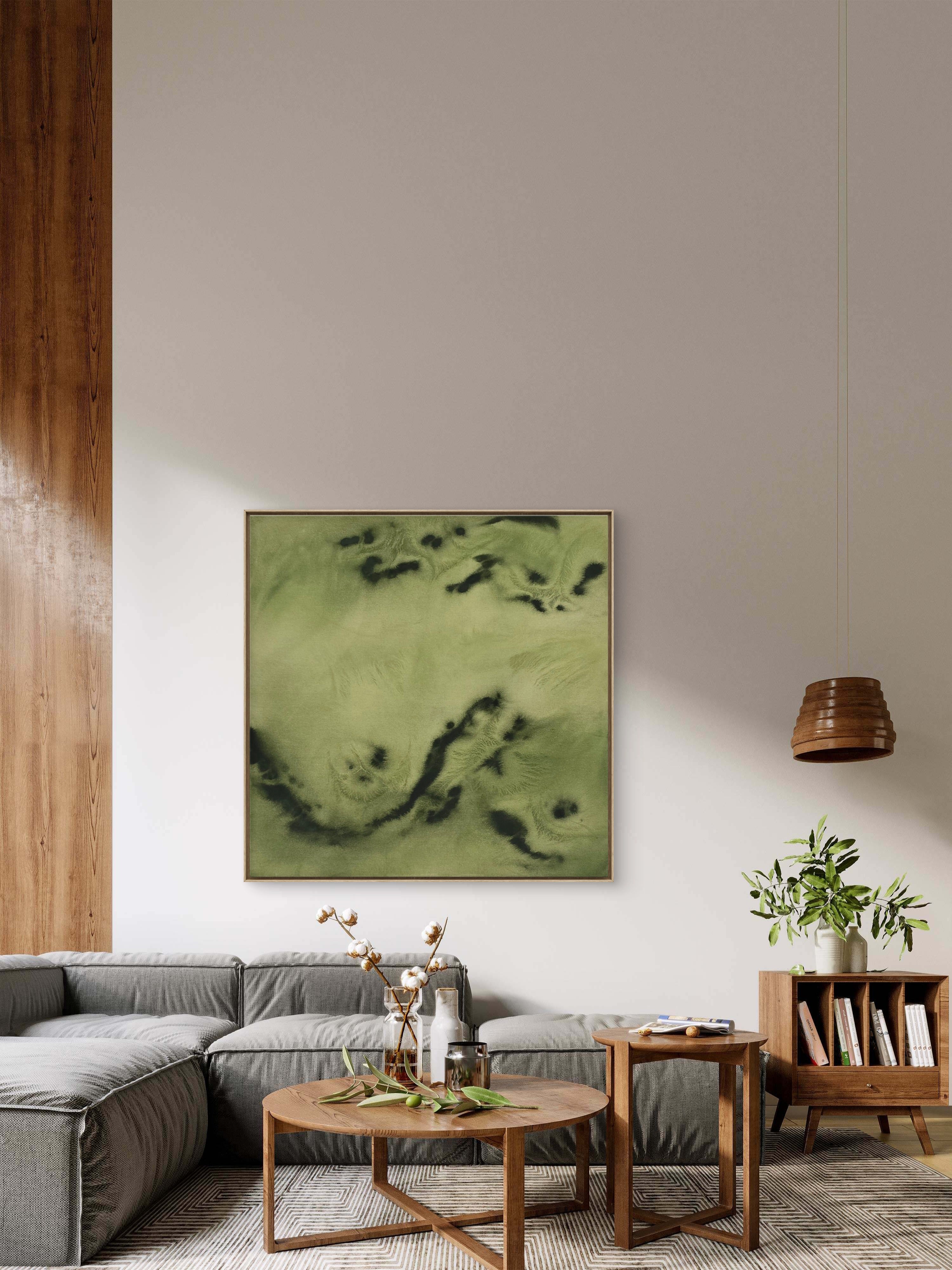Green Drift · 100 × 100 cm