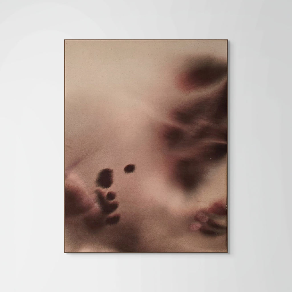 Fading Touch · 80 × 60 cm