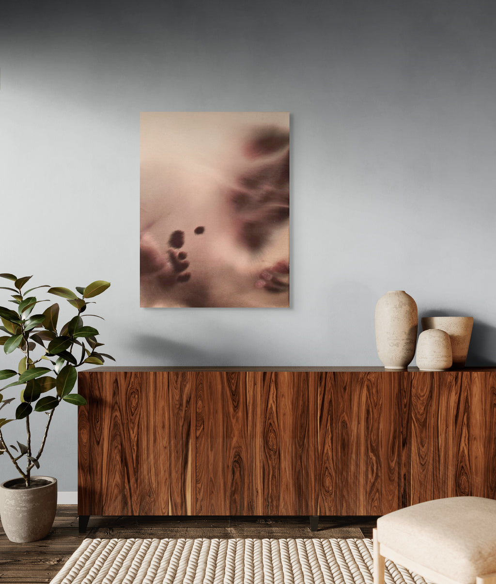 Fading Touch · 80 × 60 cm